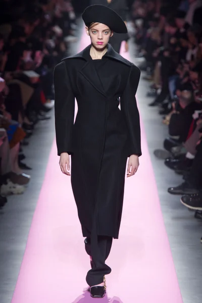 Look 7